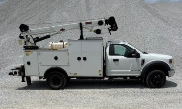 service truck USED F550 Service Truck