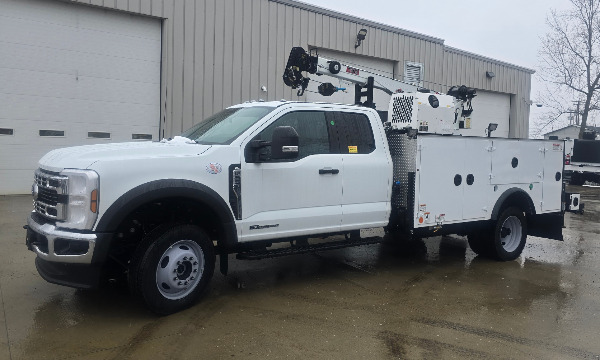 service truck 2025 Ford F550 Ext Cab Service Truck