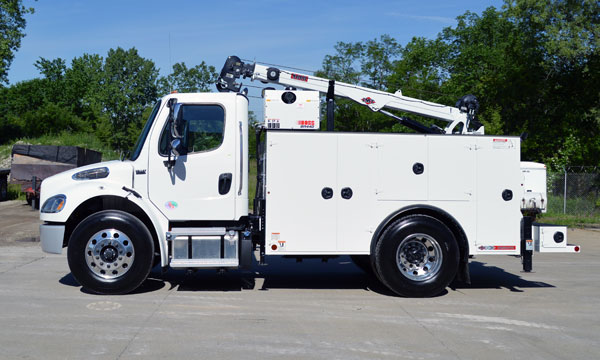 freightliner service truck