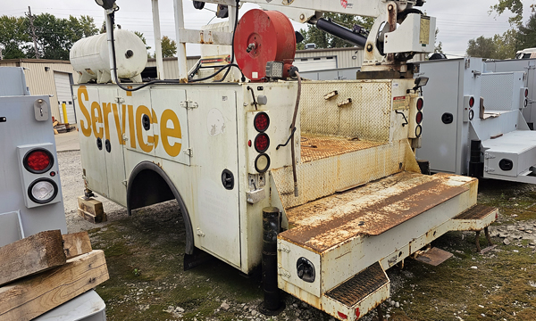 used imt dominator service body