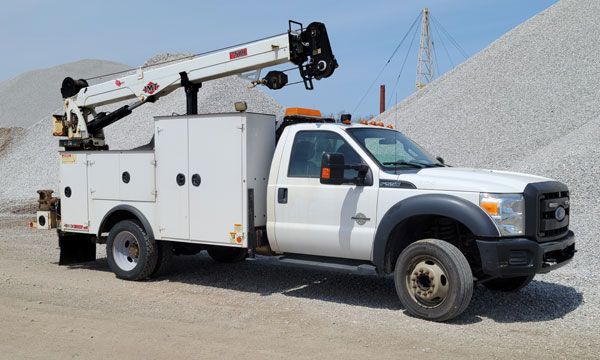 used imt service truck dominator 1