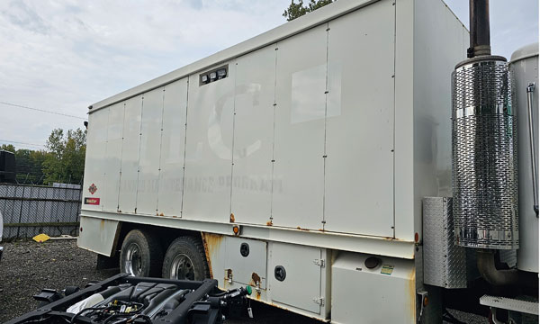 service truck USED SiteStar Lube Body